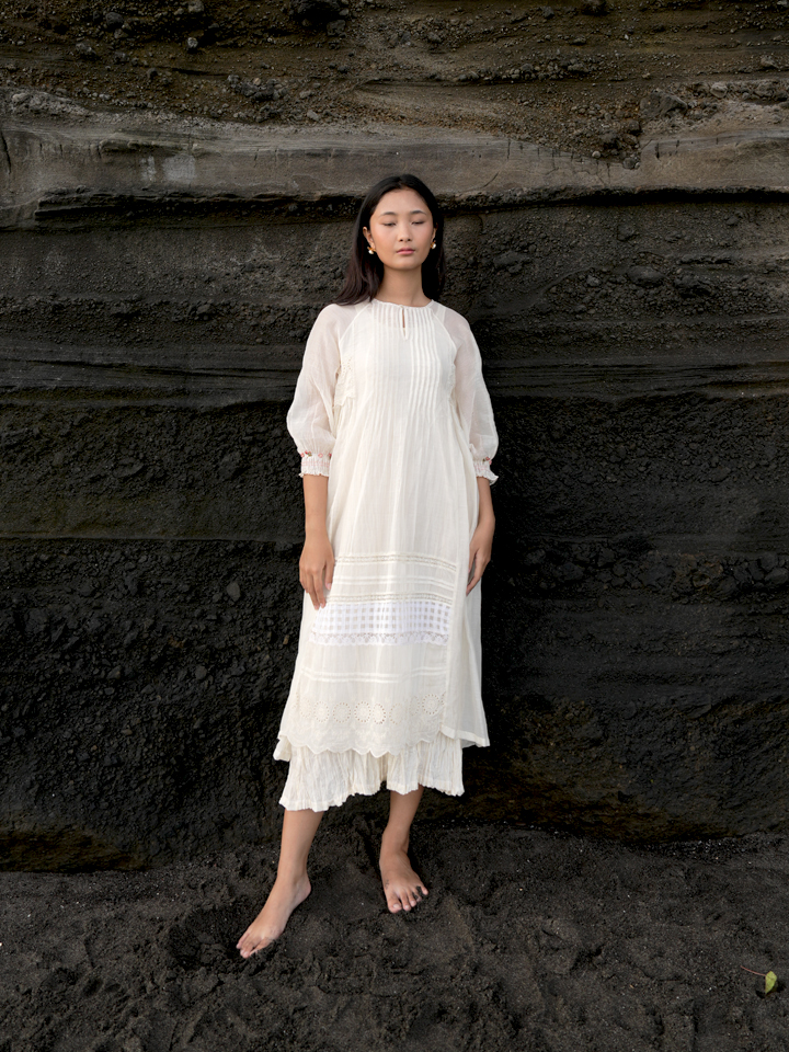 Santa Maria Lace Dress